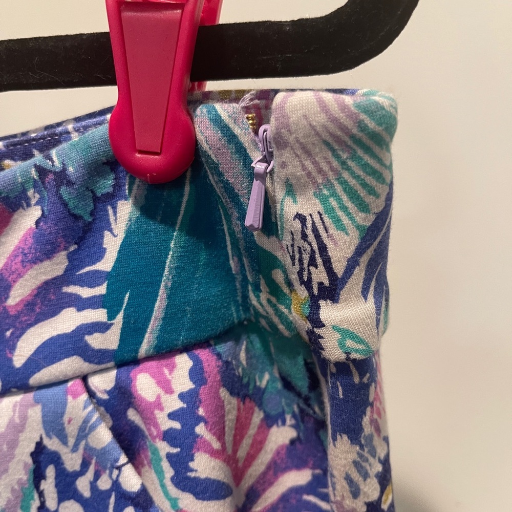 Lilly Pulitzer Size 14 Shorts - used - Picture 4 of 5